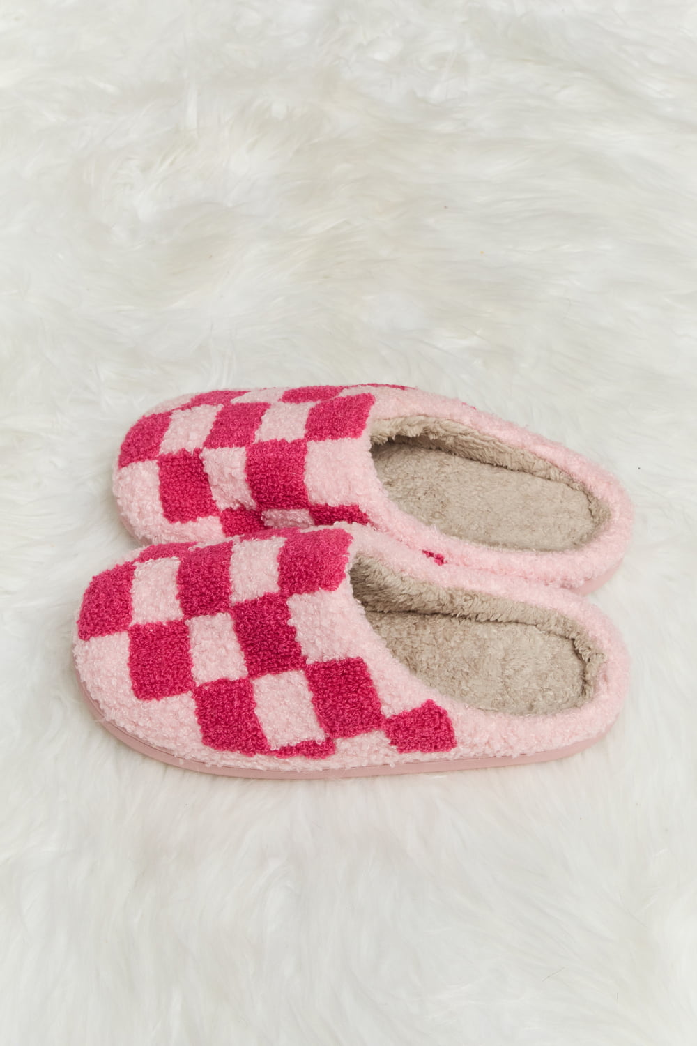 Load image into Gallery viewer, Melody Checkered Print Plush Slide Slippers
