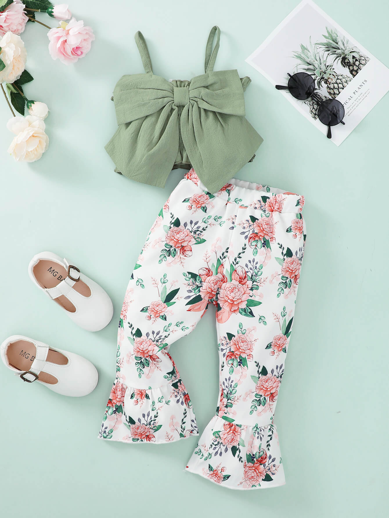 Load image into Gallery viewer, Girls Bow Detail Cami and Floral Flare Pants Set
