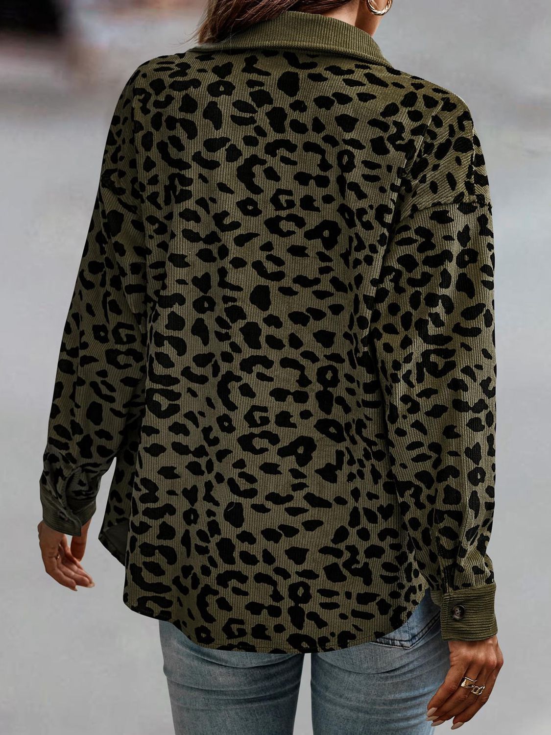 Load image into Gallery viewer, Full Size Leopard Buttoned Jacket
