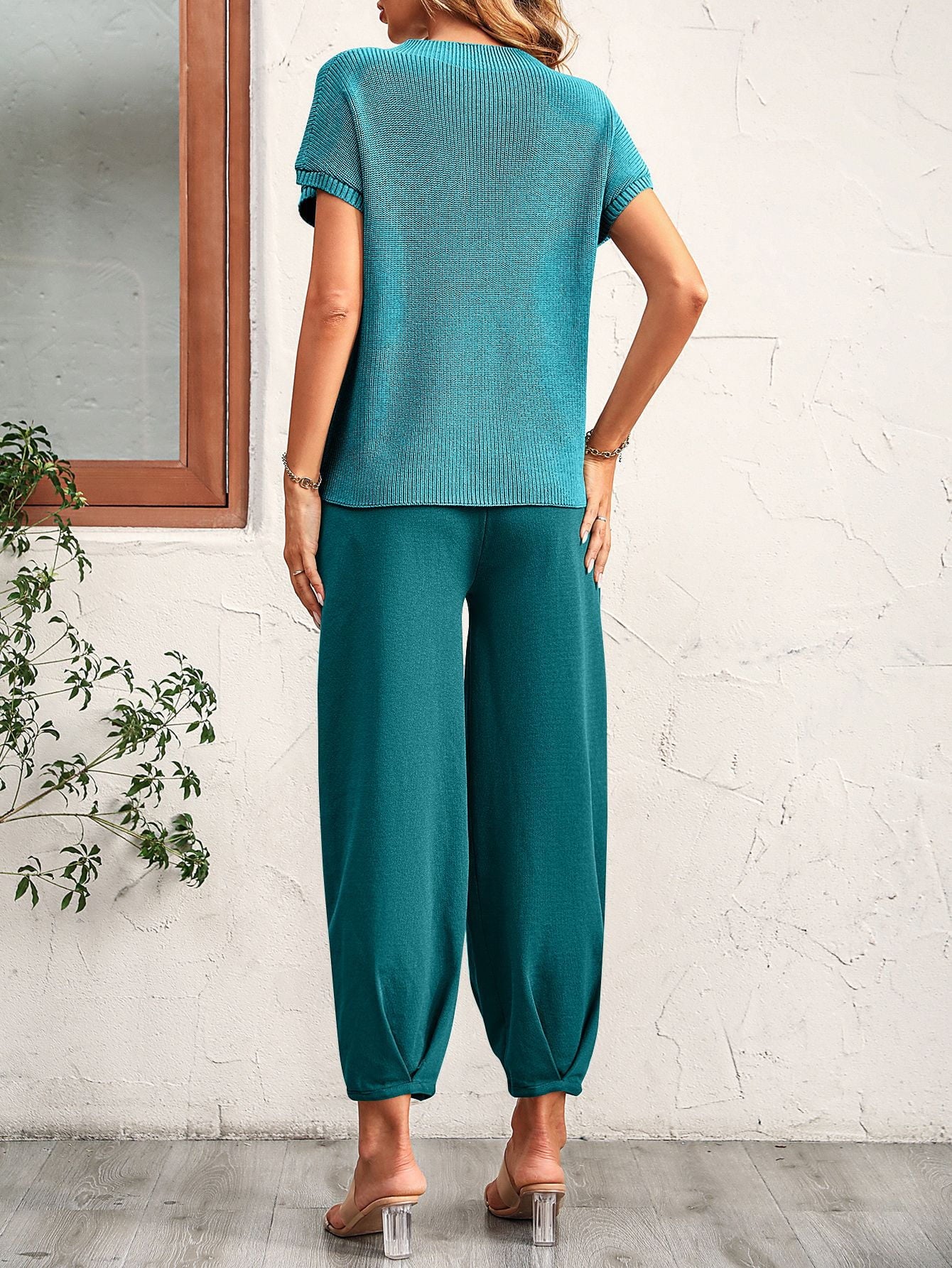 Load image into Gallery viewer, Round Neck Raglan Sleeve Tee and Long Pants Set
